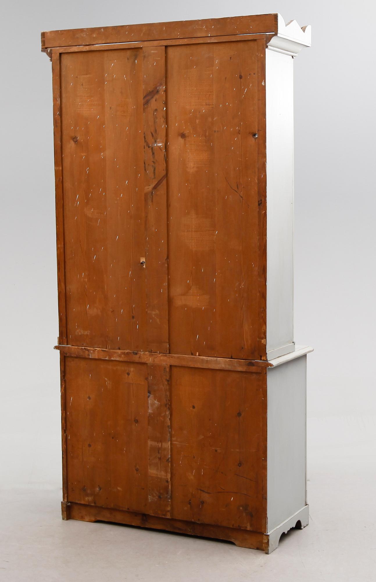 BOKSKÅP, Karl Johan, 1800-talets mitt.