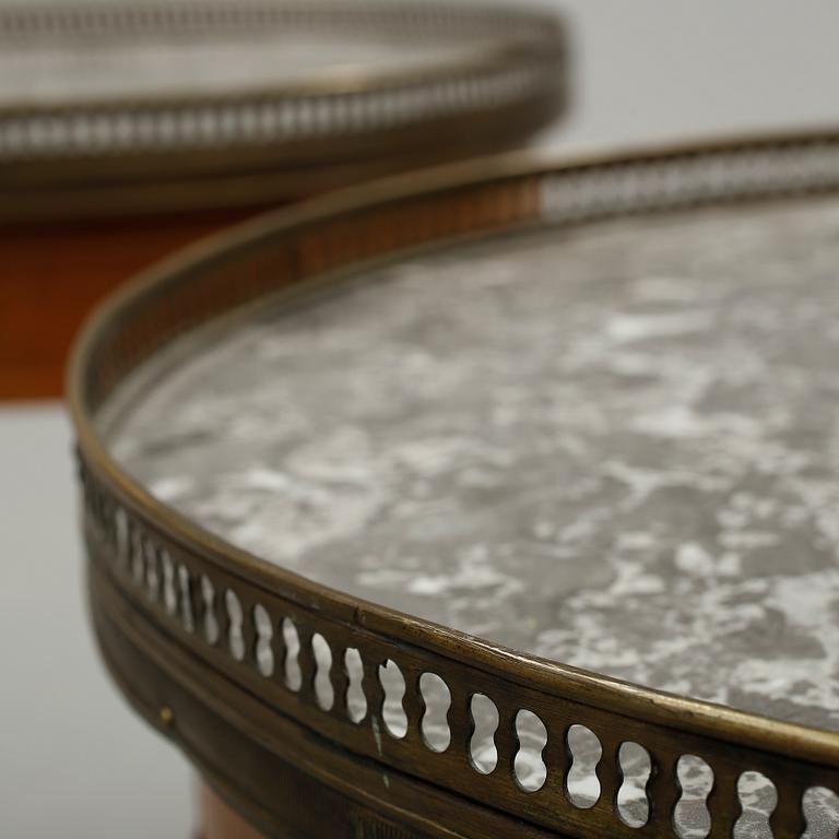 LAMPBORD, ett par, Louis XVI-stil, 1900-talets första hälft.