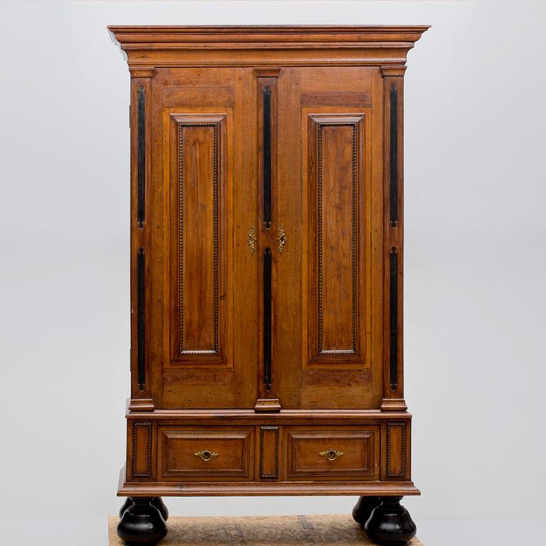 SKÅP, Sverige, barock, 1700-tal, märkt "OFS".