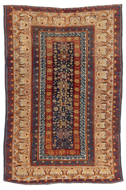 An antique Zeichur rug, c. 269 x 184 cm.