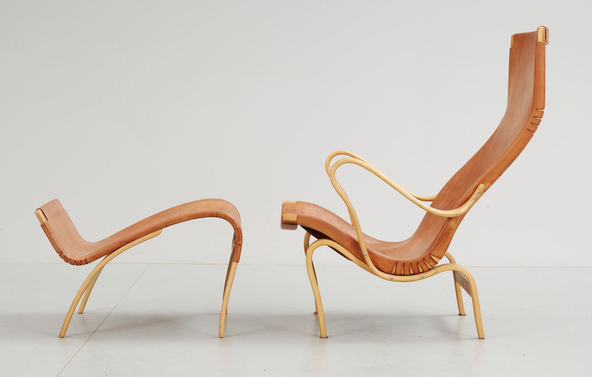 FÅTÖLJ MED FOTPALL. "Pernilla", Bruno Mathsson. 1960-tal.