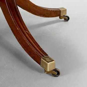 SOFFBORD, engelsk stil, omkring 1900-talets mitt.