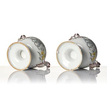 A pair of fainece potpurri jars with covers, Northern Europe, 18th century.