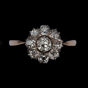 RING, guld 18K, gammalslipade diamanter, tot. 1,20 ct, infattade i silver. Vikt 3,2 g.