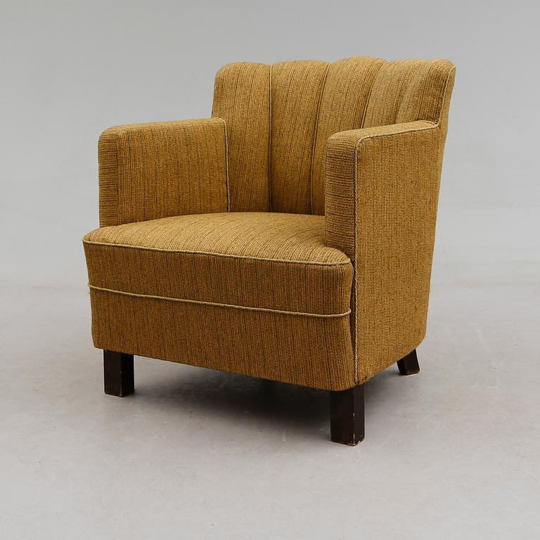 FÅTÖLJ, 1900-talets första hälft.