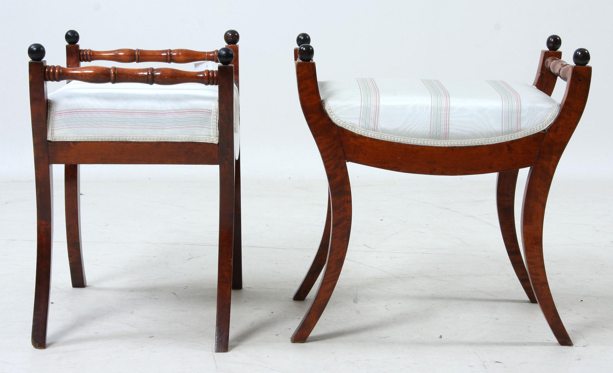 BANKETTER, ett par, Karl Johan, 1800-talets andra kvartal.