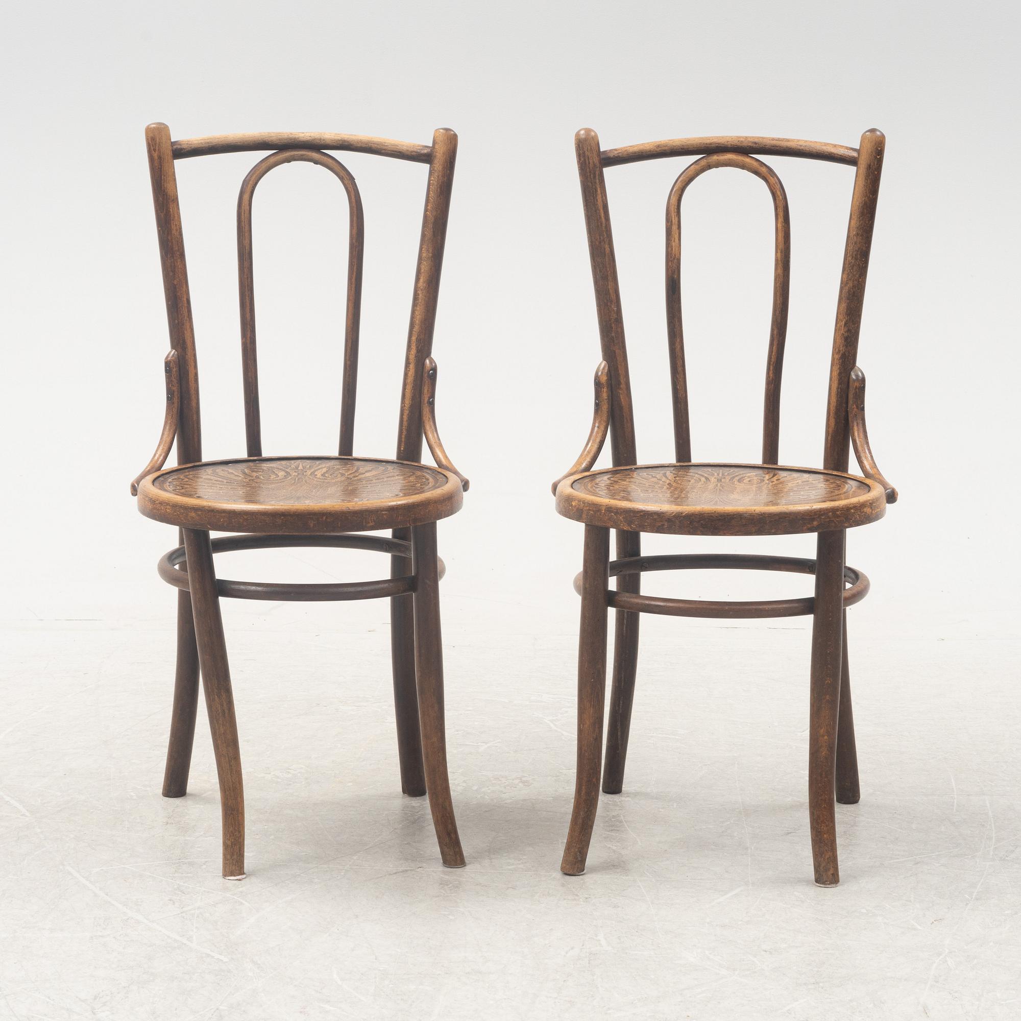 A set of 6 Café chairs, Mundus, Poland, early 20th Century.