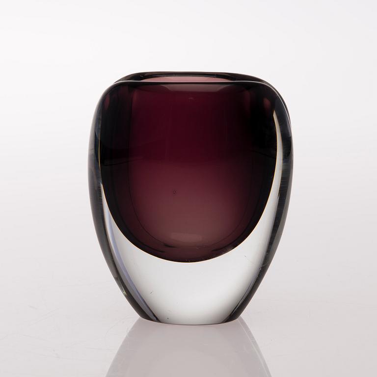 KAJ FRANCK, A VASE. Signed K. Franck Nuutajärvi Notsjö -57.