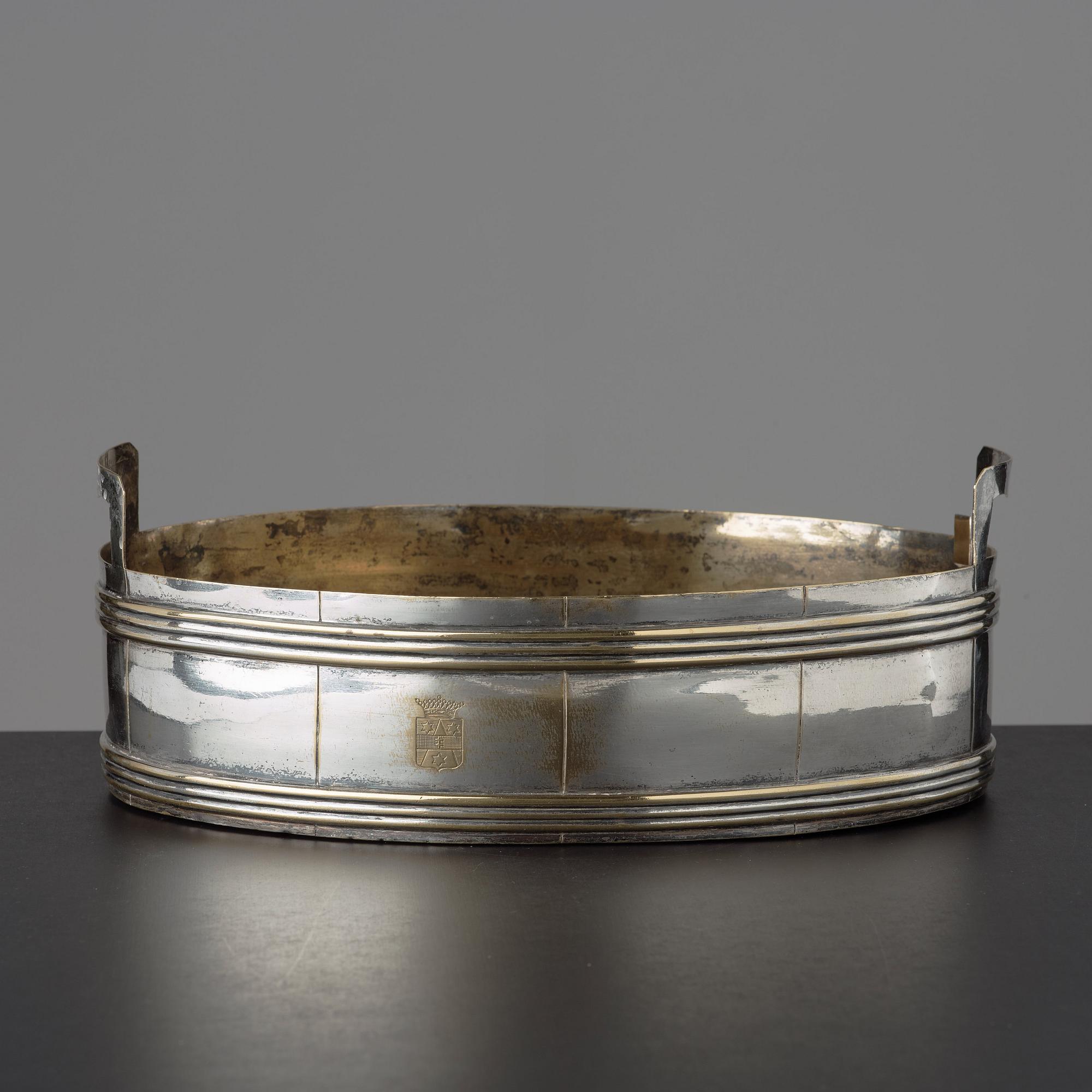 A late Gustavian early 18th century deep dish.