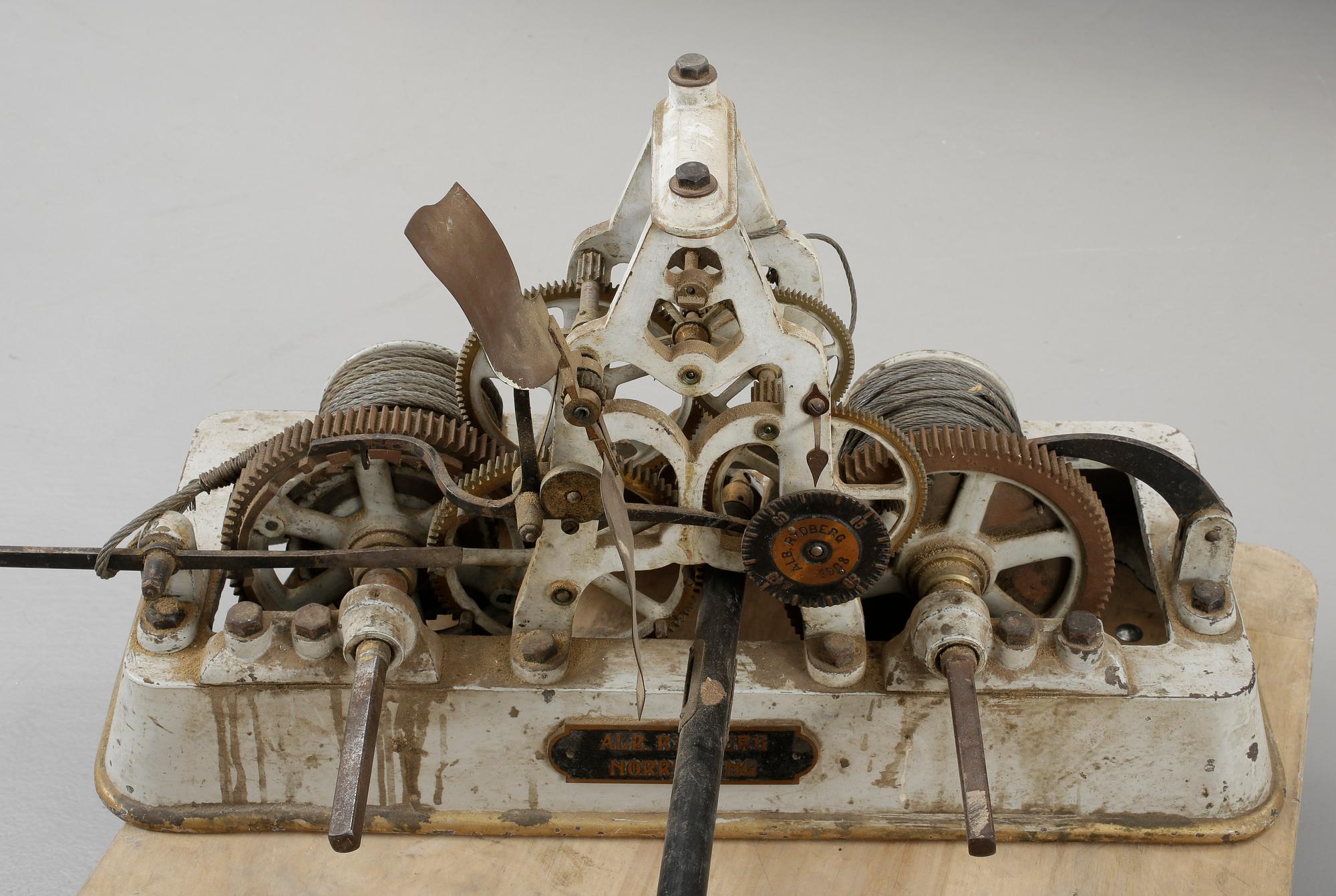 VÄGGUR, 1900-talets första hälft/mitt.