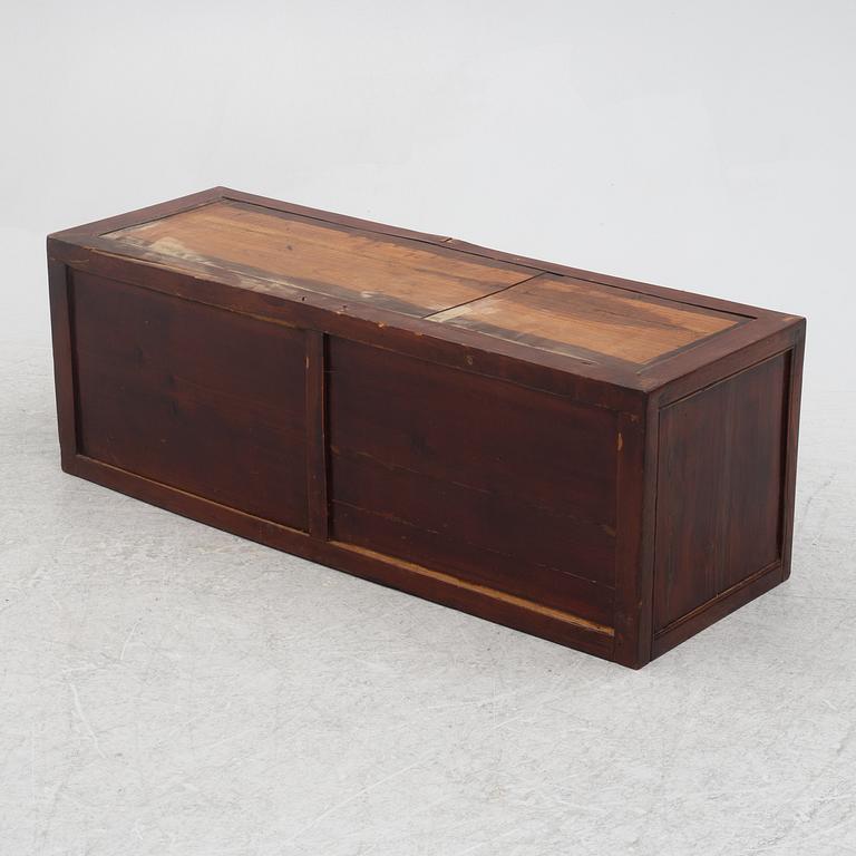 Vitrinskåp, Kina, 1900-tal.