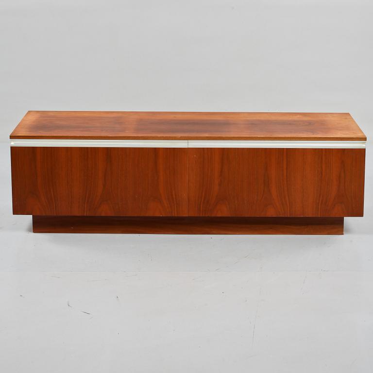 STEREOBÄNK, 1900-talets andra hälft.