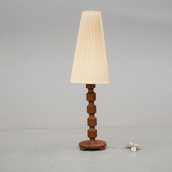 BORDSLAMPA, 1900-talets tredje kvartal.