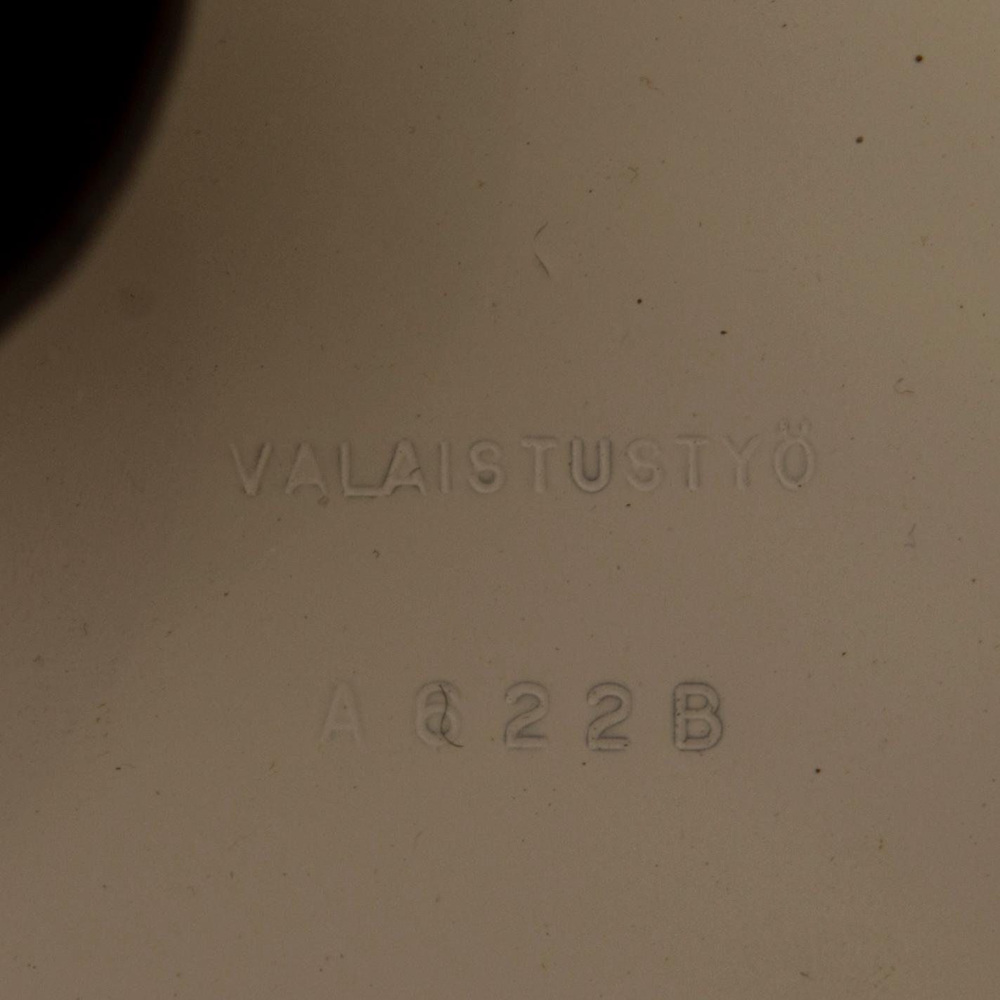 ALVAR AALTO, kattovalaisin, malli A 622B, Valaistustyö.