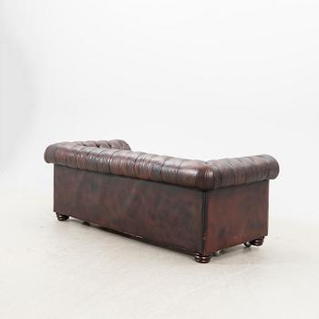 Soffa, Chesterfield modell, senare delen av 1900-talet.