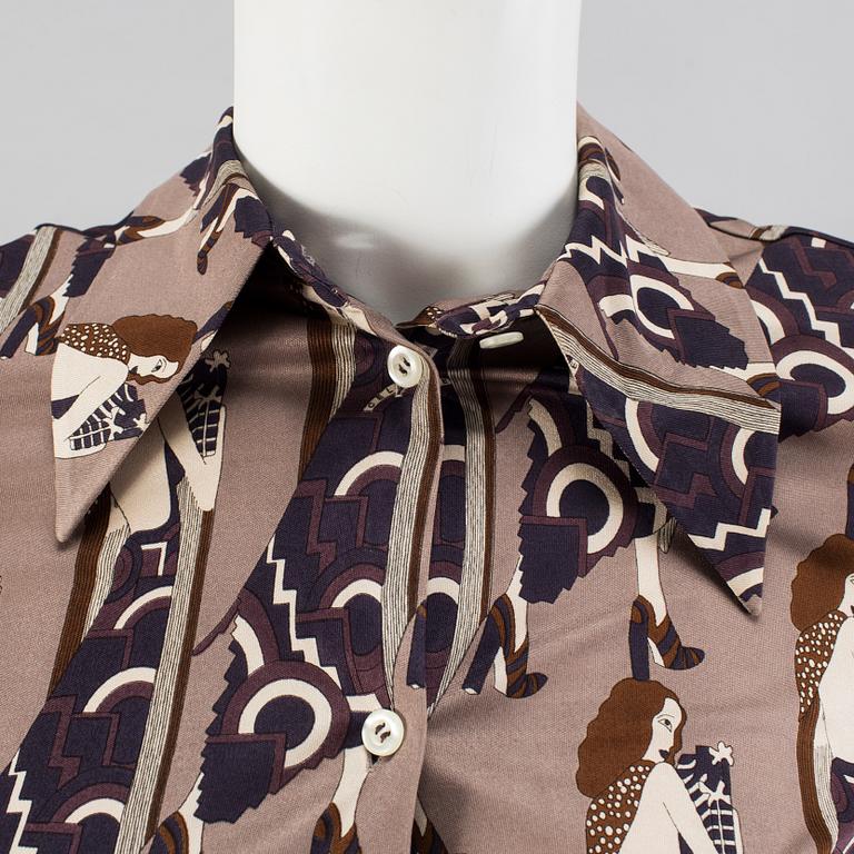 A viscose blouse by Cèline.