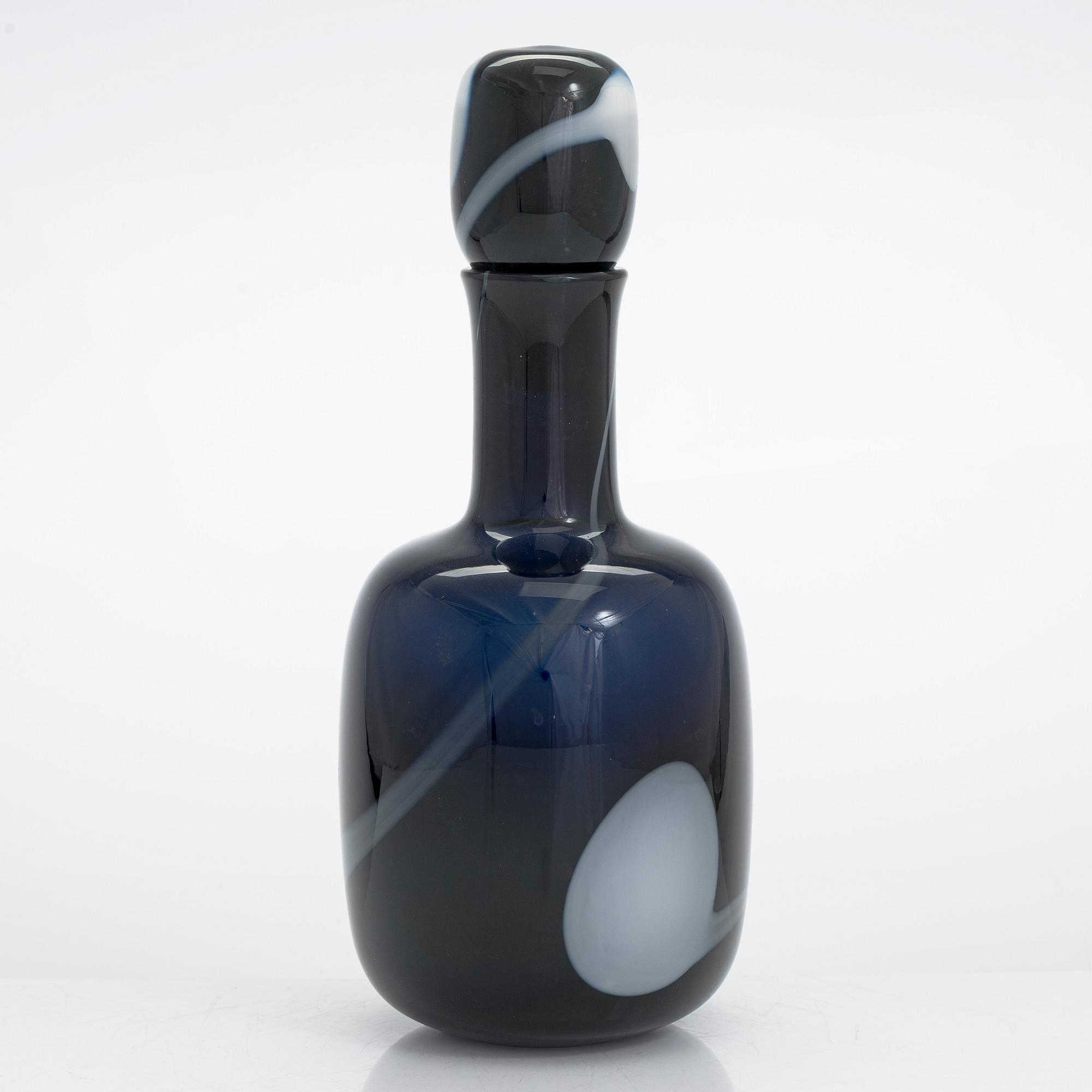 Timo Sarpaneva, karaff, glas, "Blues", signerad Timo Sarpaneva 98/1985.