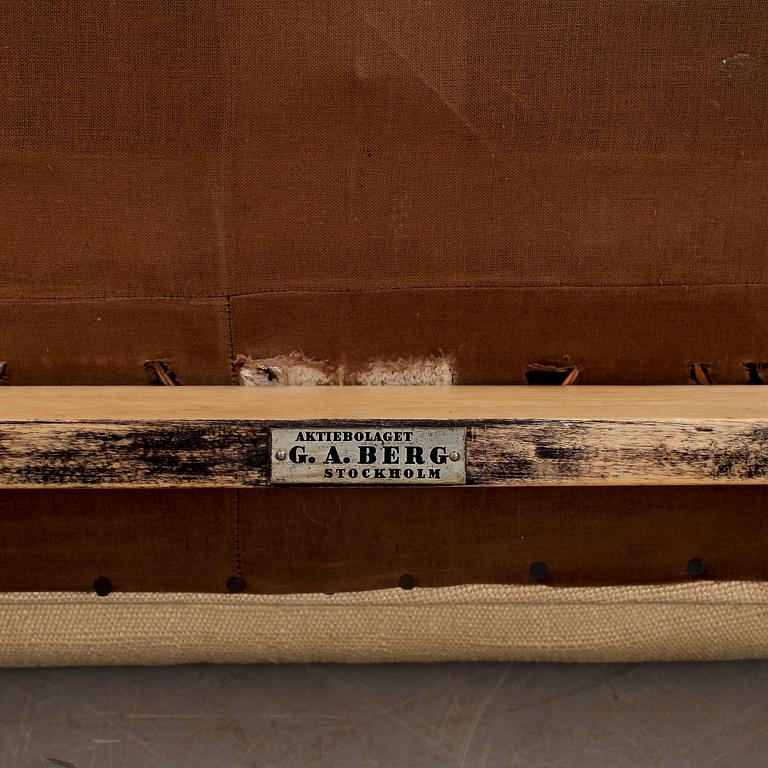 KARMSTOL, modell 401, Alvar Aalto, modell formgiven 1947, för Aktiebolaget Gustaf Axel Berg, Stockholm.