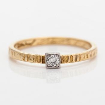 Björn Weckström, an 18K gold ring and diamond, Lapponia 1966.