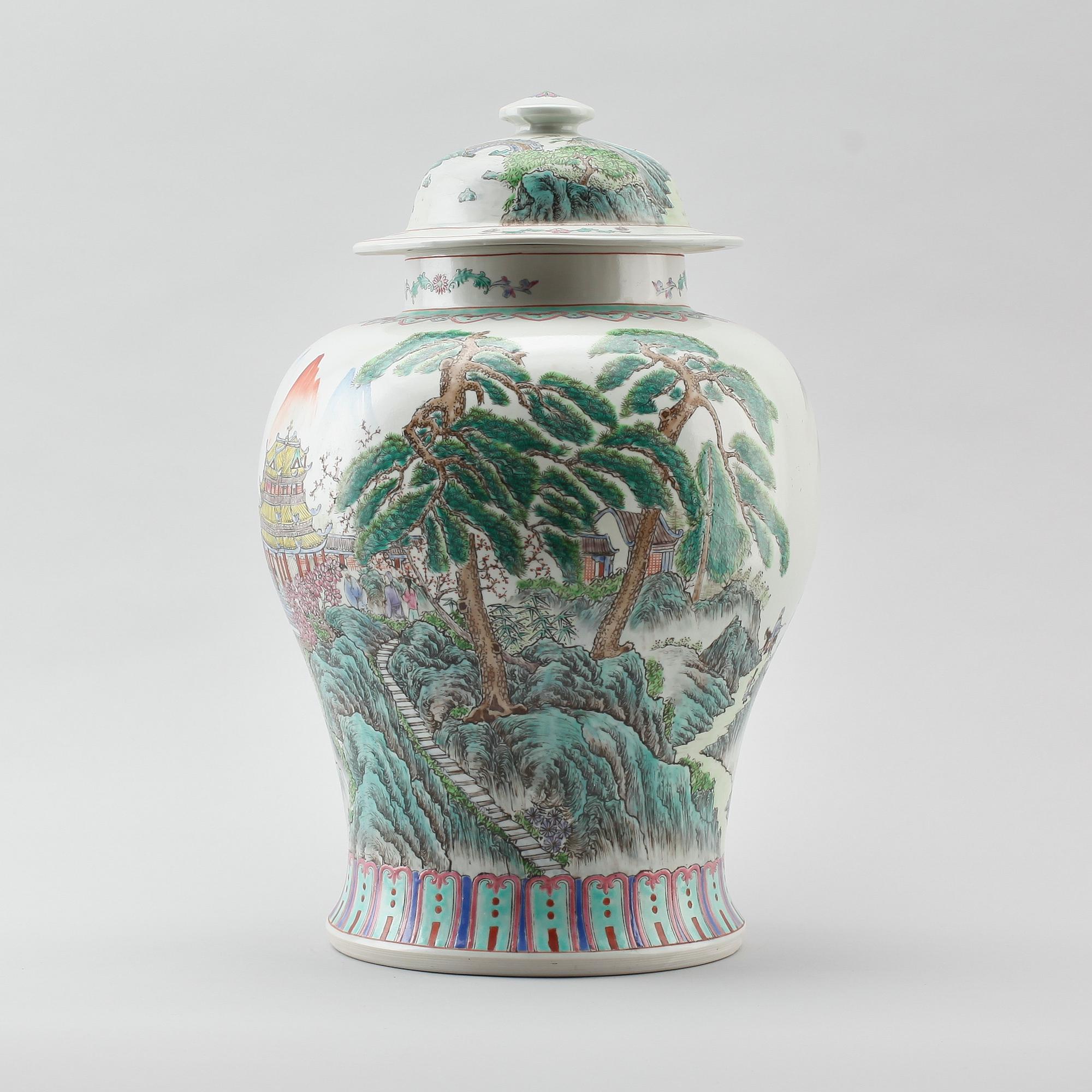 LOCKURNA, porslin, Kina, 1900-/2000-tal.
