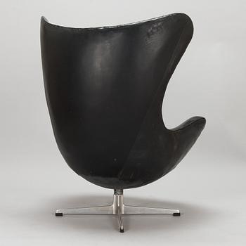 Arne Jacobsen, fåtölj "Ägget" för Fritz Hansen, 1960/70-tal.