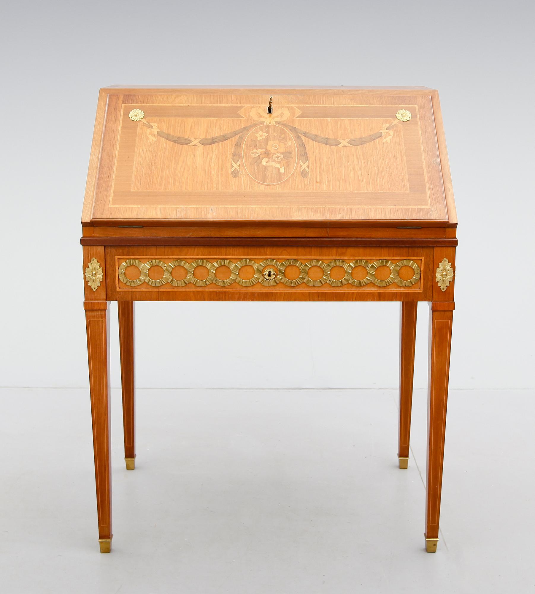 SEKRETÄR, gustaviansk stil, 1900-talets mitt.