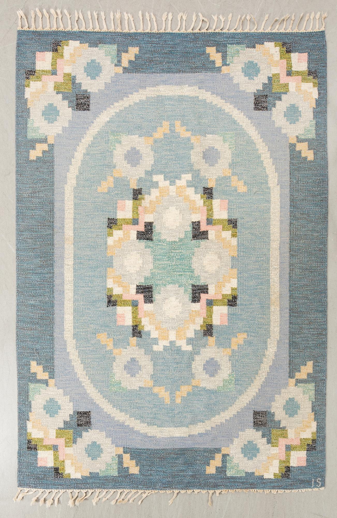 Ingegerd Silow, Rug, flat weave, signed, approximately 233x167 cm.