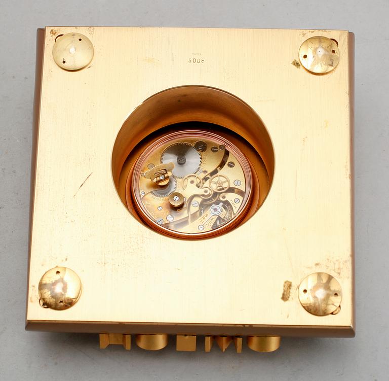 BORDSUR, mässing, Omega, "Rätt Tid", 1900-talets mitt.