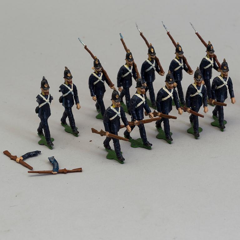 TENNSOLDATER, 48 st, bl.a. Holger Eriksson, 1900-tal.