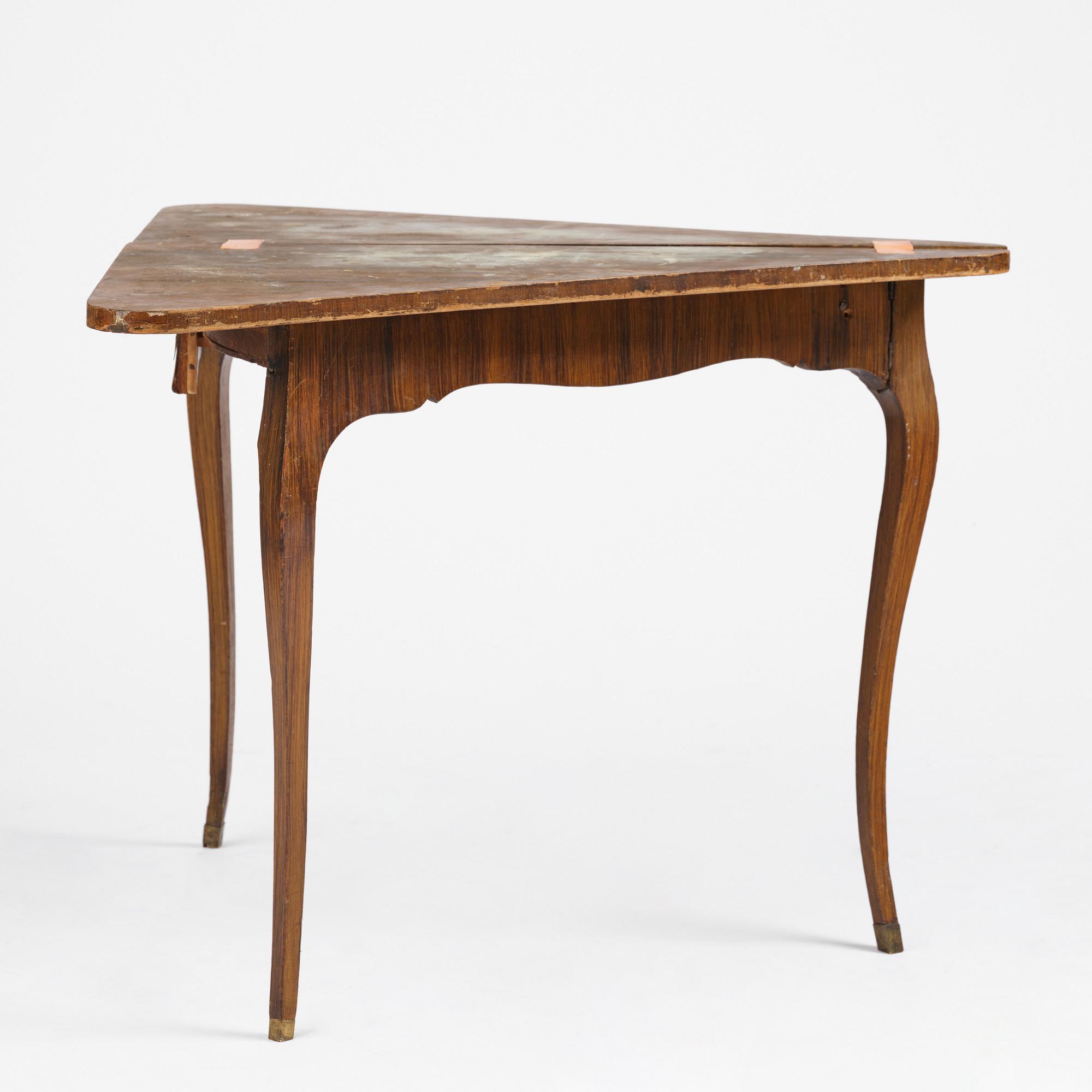 A faux-bois rococo cards table 'à l´hombre', Sweden, later part 18th century.