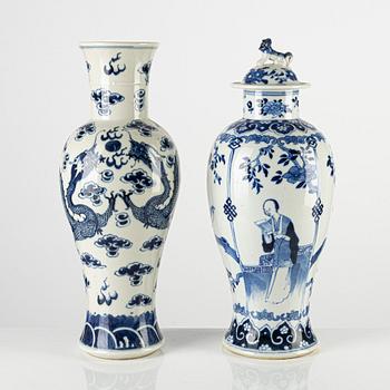 A blue and white porcelain urn and vase, China, 20th century.