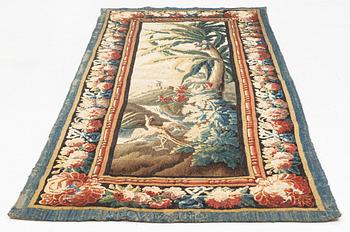A Manufacture Royale d’Aubusson, 'entre-fenêtre' tapestry, ca 298 x 121-127,5 cm.