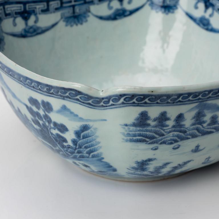 A blue and white pillow shaped bowl, Qing dynasty, Qianlong (1736-95).