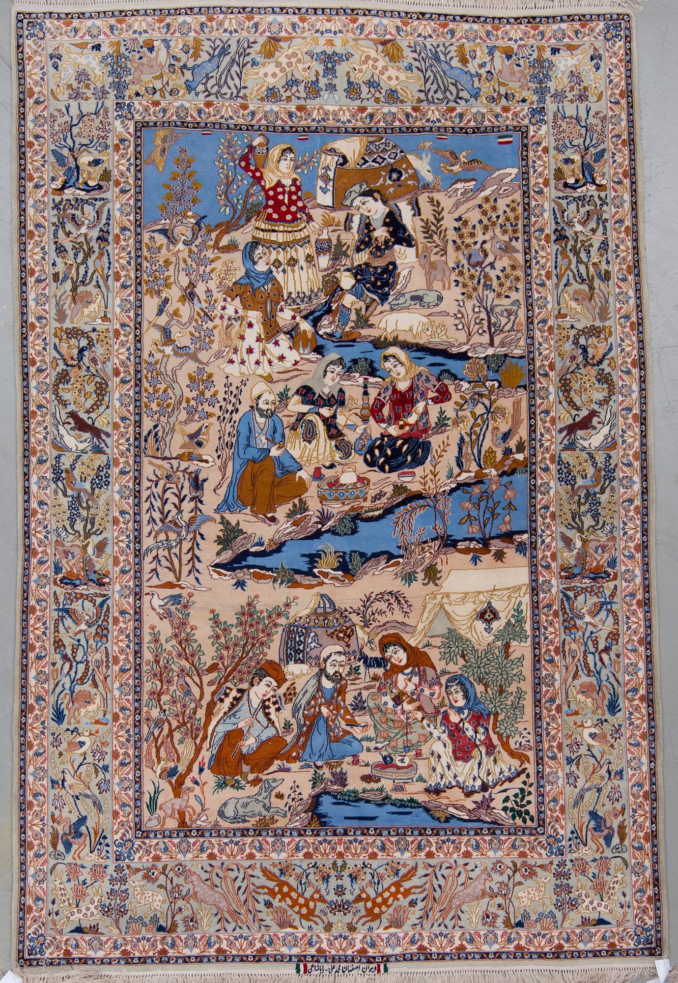 MATTA, möjligen Keshan, figural, old. Ca 240x155 cm.