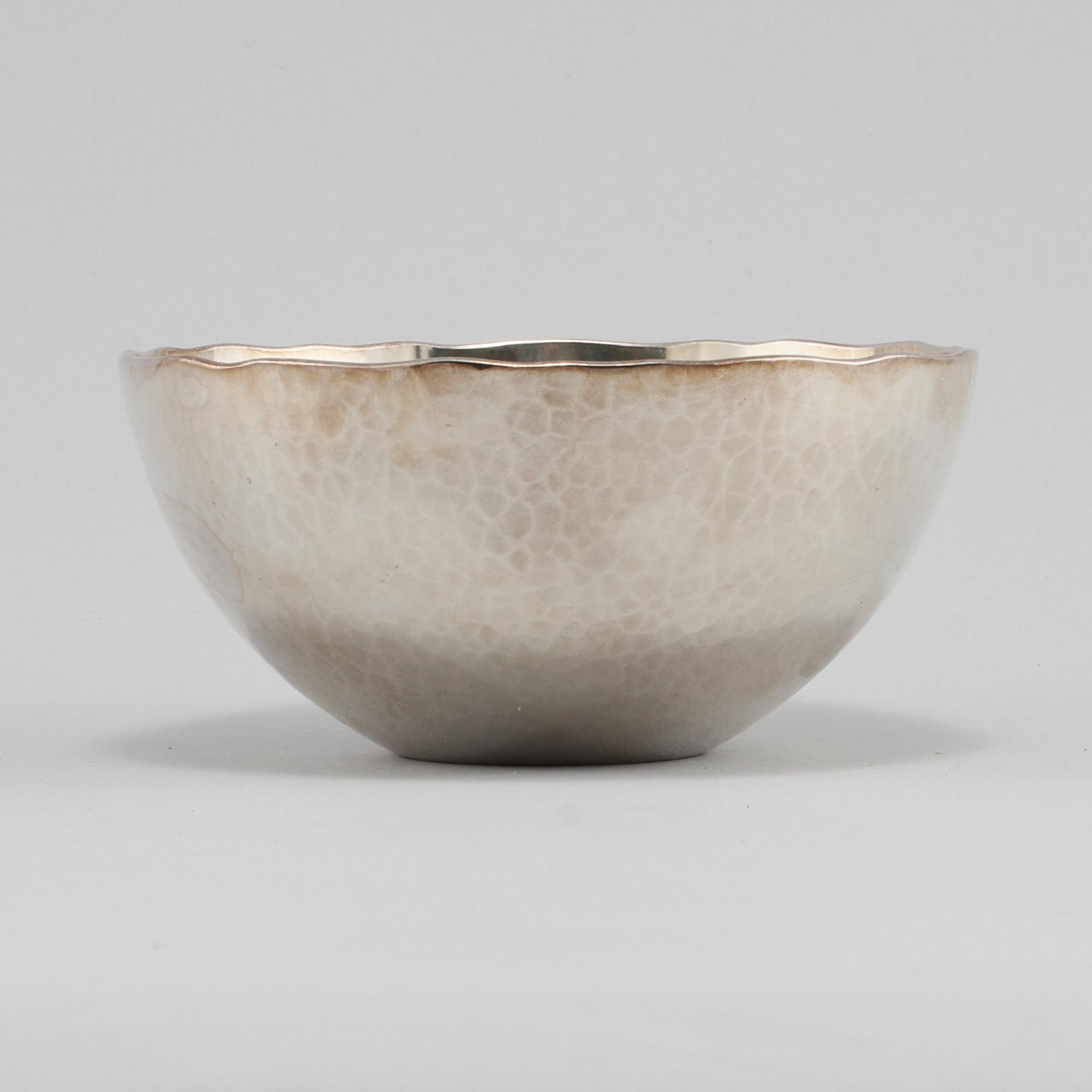 SKÅL, sterlingsilver, Rey Urban, Stockholm, 1999. Vikt 330 g.