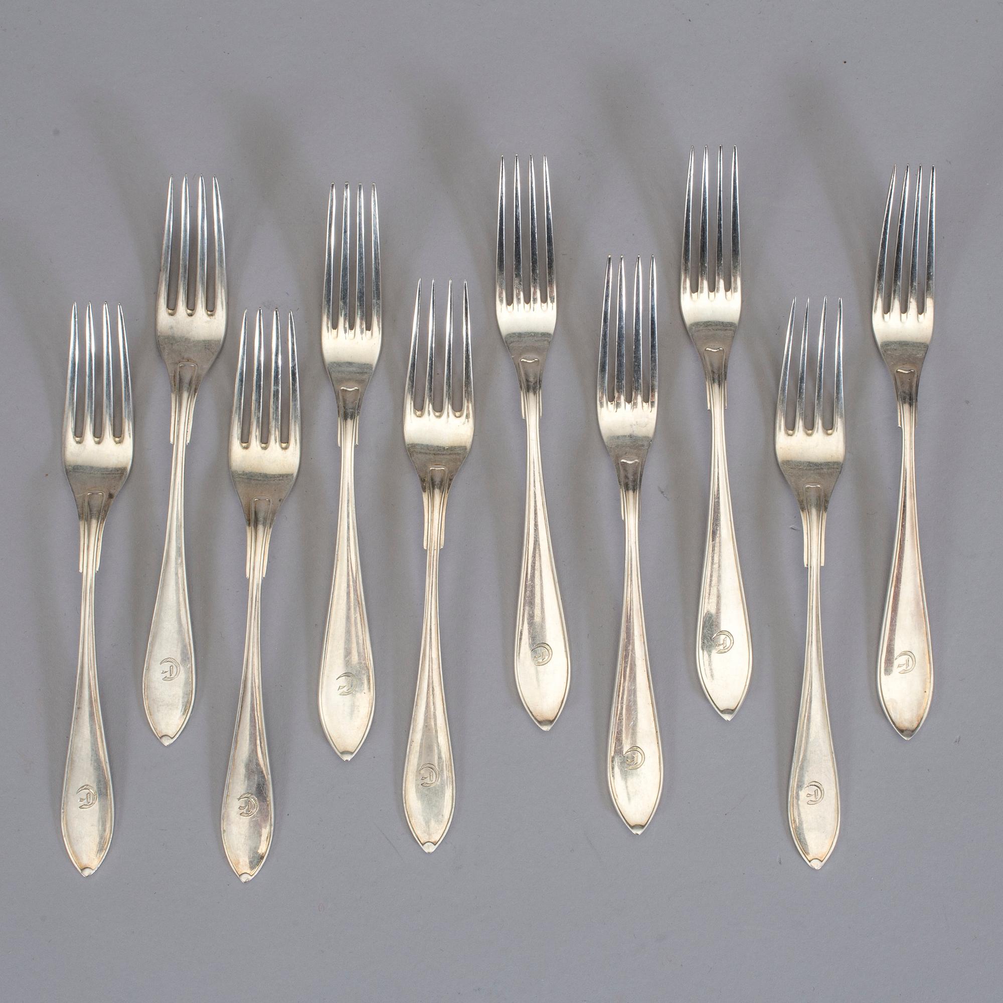 PARTI SILVERBESTICKDELAR, bland annat en soppslev GAB, Stockholm, 1907. Vikt ca 1175 g.