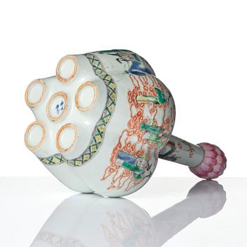 Tulpanvas, porslin. Qingdynastin, 1800-tal.