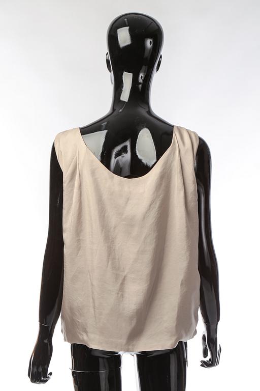 TOP, Marni.