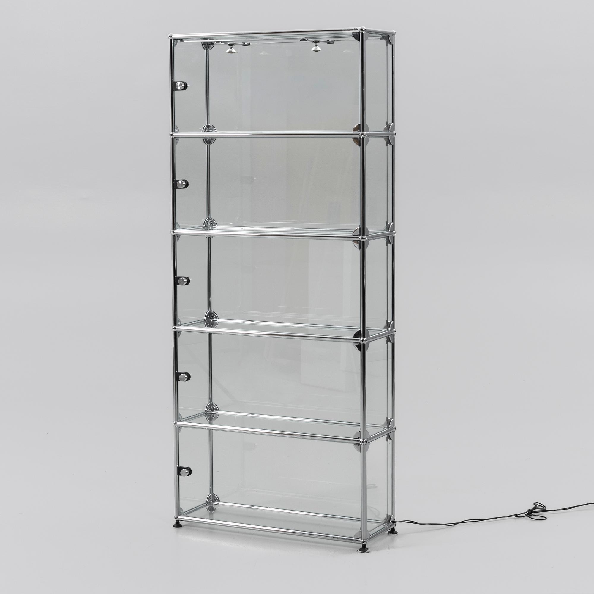 Display cabinet, USM Haller, 2000s.