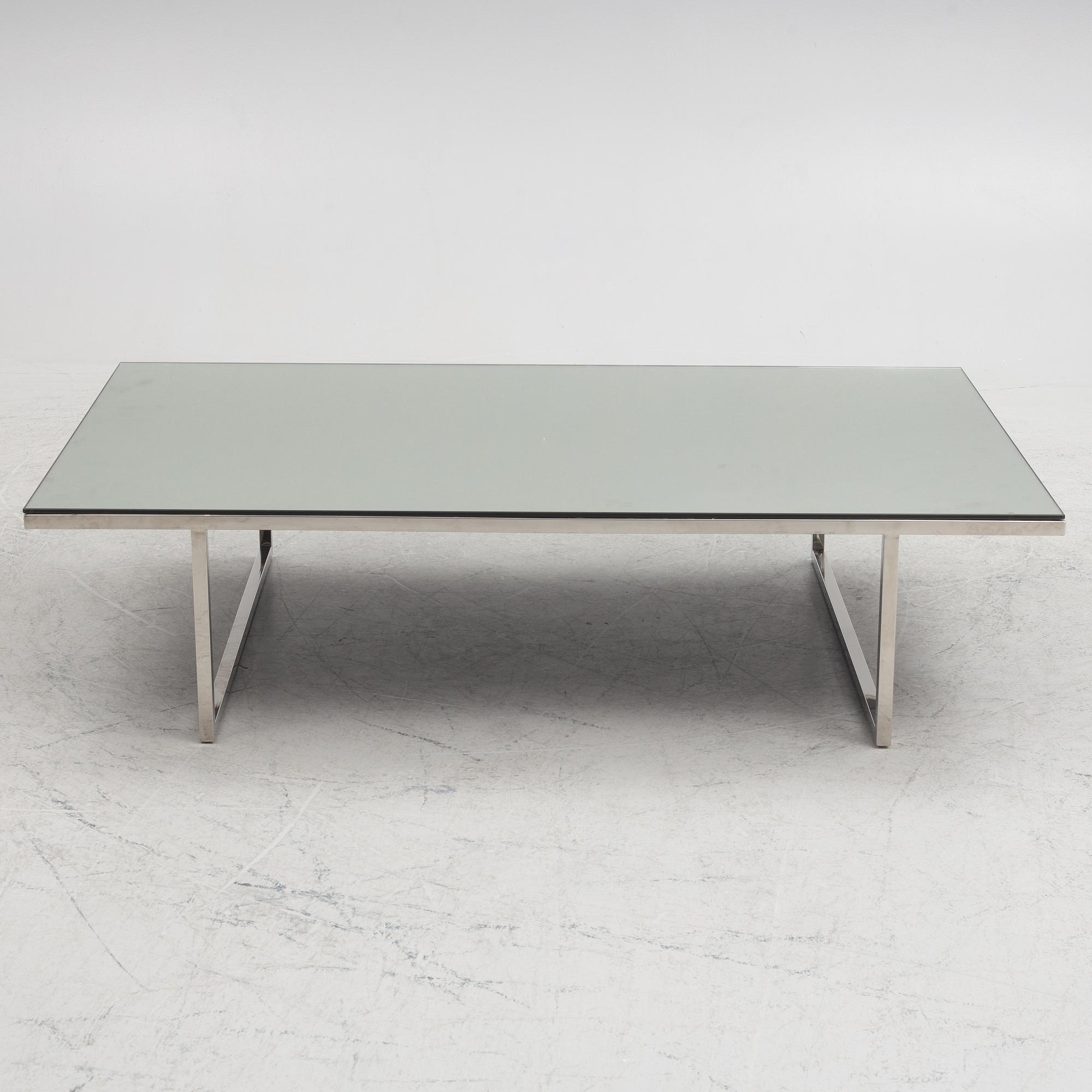 Coffee table, contemporary.