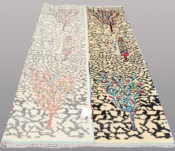 A CARPET, oriental, ca 292 x 195 cm.