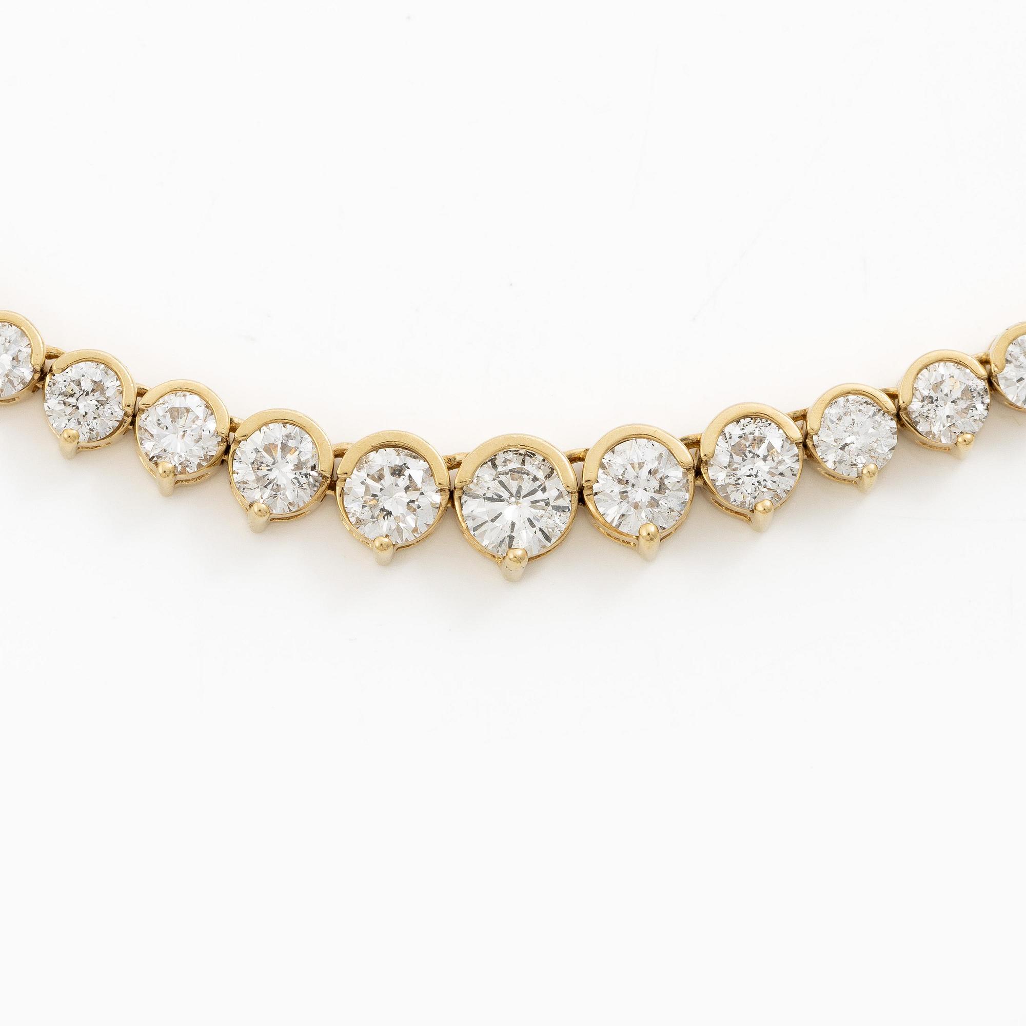 A necklace 14K gold with round brilliant-cut diamonds, second half of the 20th century.