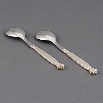 JOHAN ROHDE, a pair of "Dronning/Acanthus" silver sallad cutlery, Georg Jensen, Denmark.