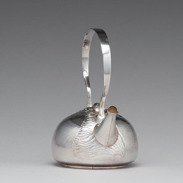 Olle Ohlsson, a sterling silver teapot, Stockholm 1982.