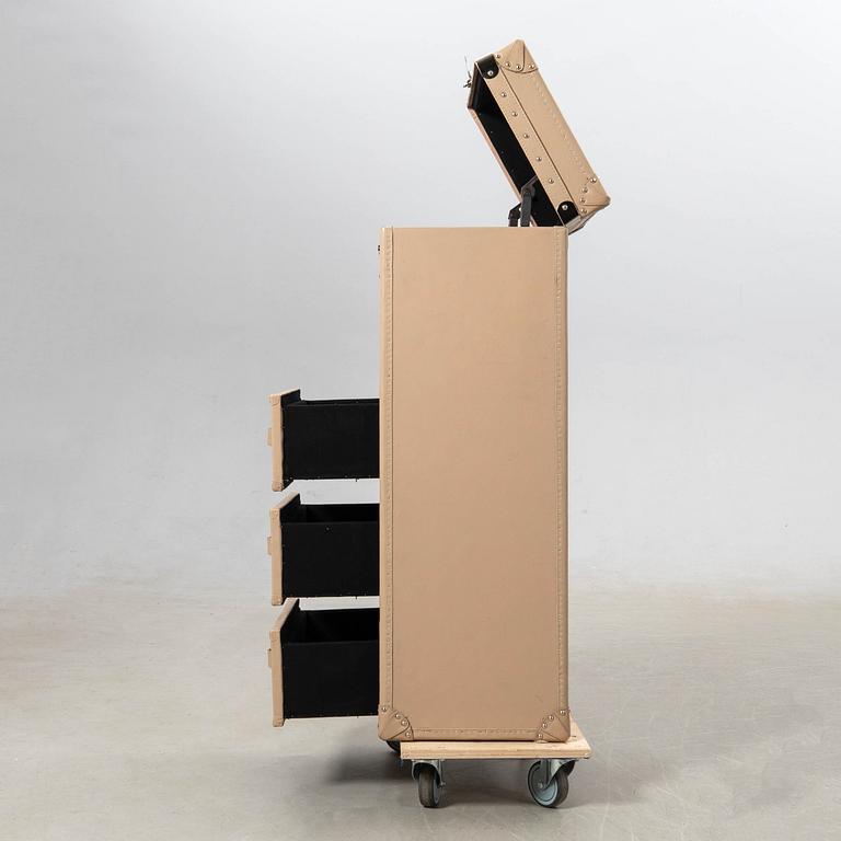 Translation: "Kelly Hoppen chest of drawers England modern production".