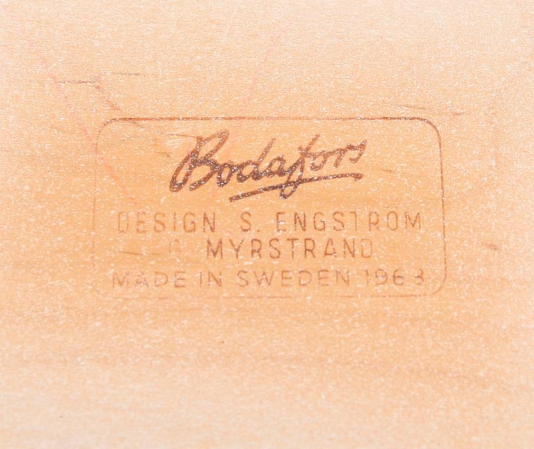 NATTDUKSBORD, 1 par, S Engström / G Myrstrand, Bodafors, 1962.