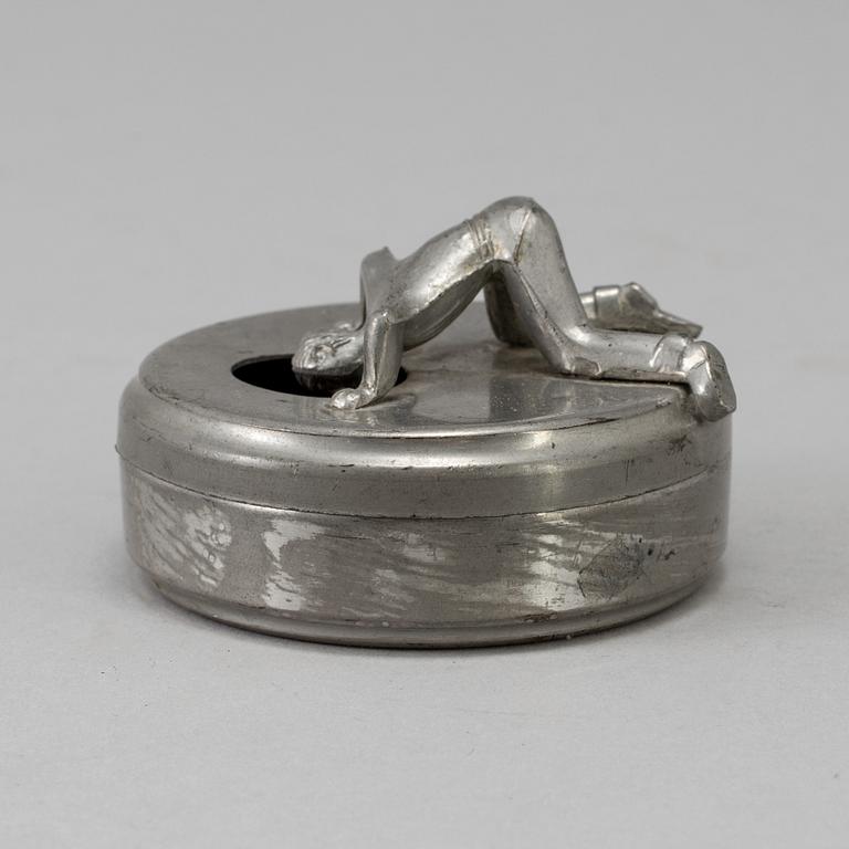 A pewter box by Widerholm & Dahlberg, Eskilstuna, Sweden. 1930's/40's.