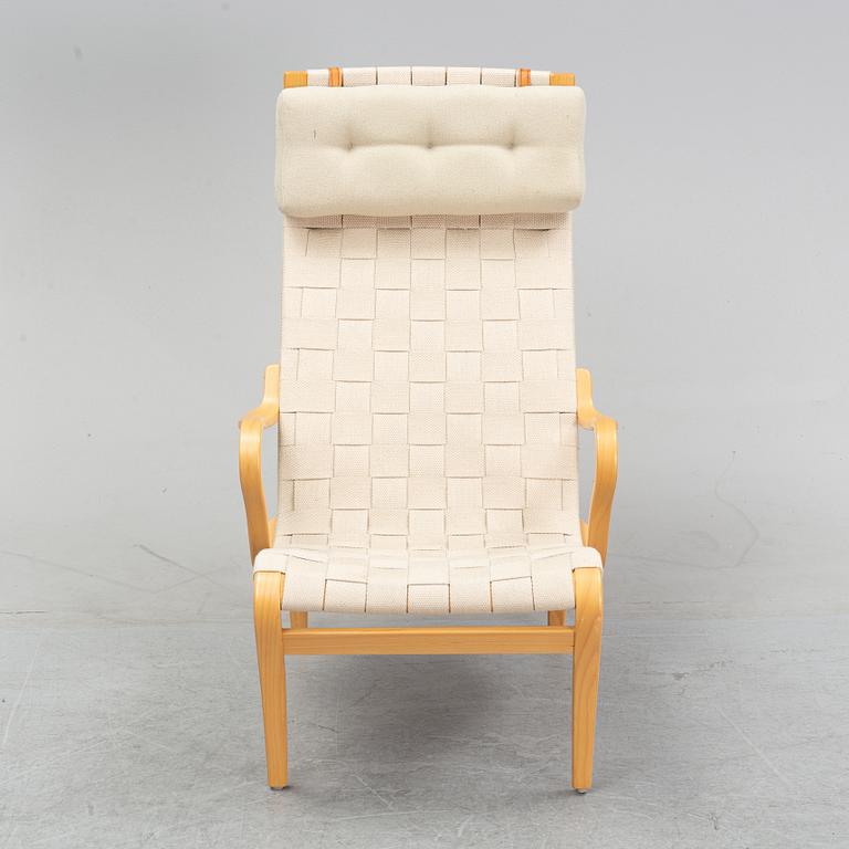 A Miranda lounge chair by Bruno Mathsson, dated 2001.