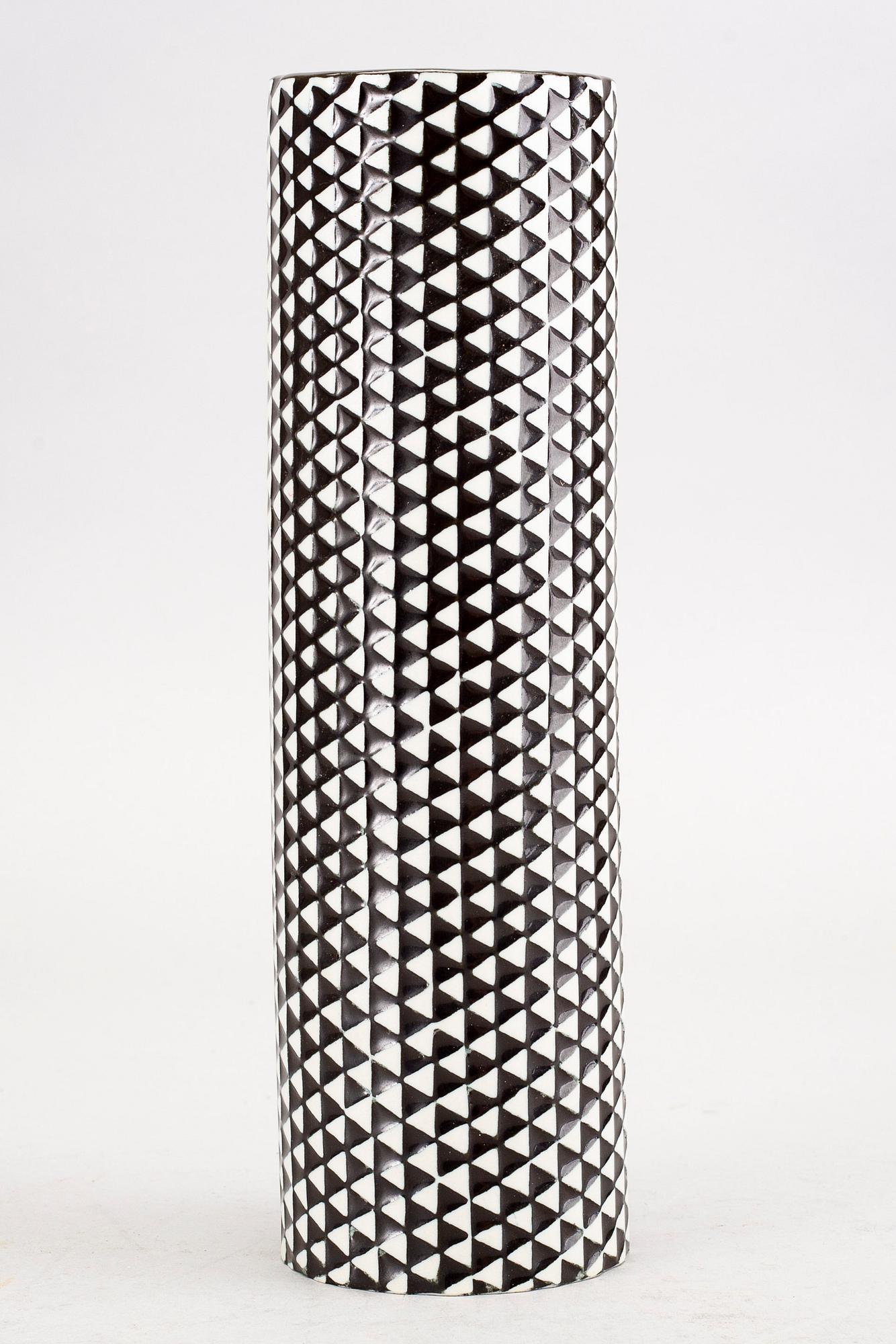 A 'Domino' stoneware vase by Stig Lindberg, Gustavsberg.