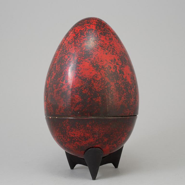 Hans Hedberg, a faience egg, Biot, France.